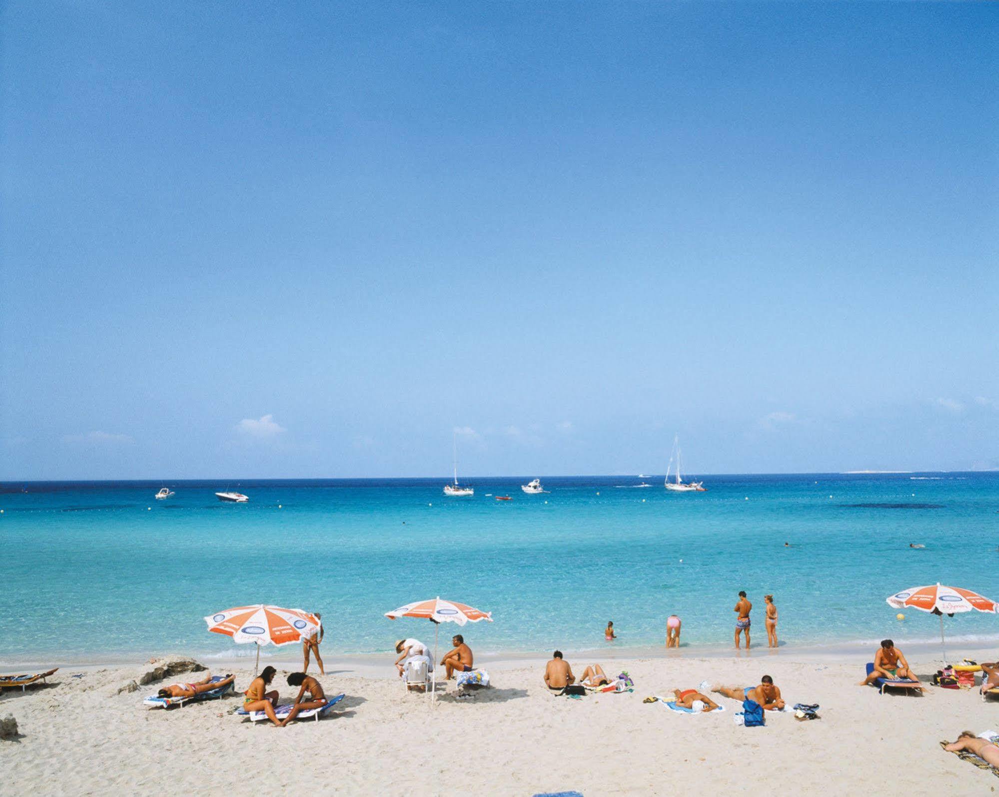 Riu La Mola Hotel Playa Migjorn Luaran gambar